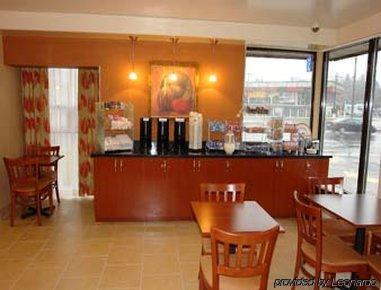 Knights Inn Toronto Scarborough Екстериор снимка