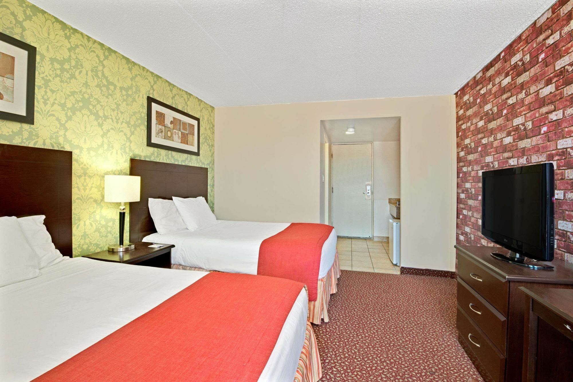 Knights Inn Toronto Scarborough Екстериор снимка